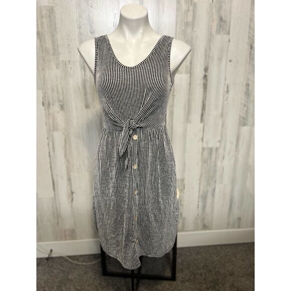 Stripped Dress - Picture 2 of 7